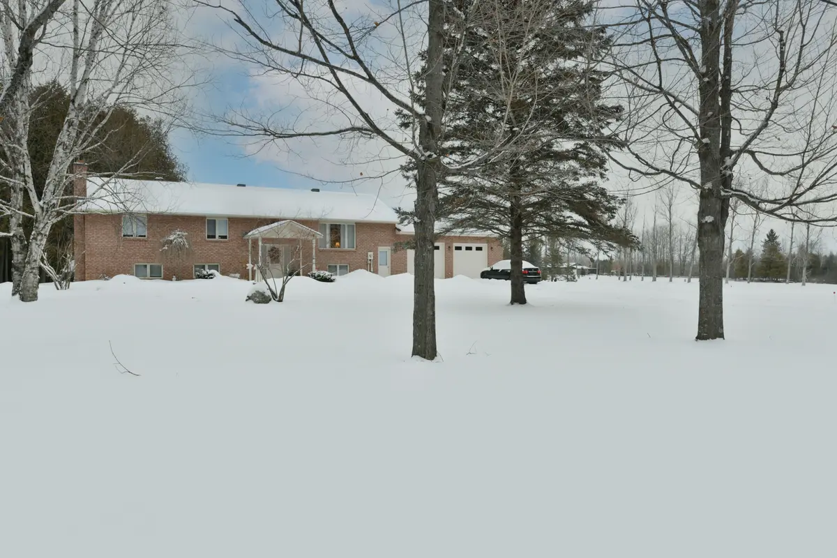 7427 Copeland RD, Stittsville - Munster - Richmond, ON K0A 1B0