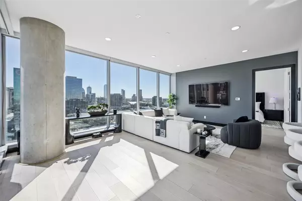 Dallas, TX 75201,3130 N Harwood Street #1606