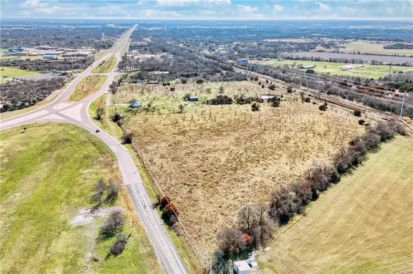 3273 Old Dallas Road, Elm Mott, TX 76640