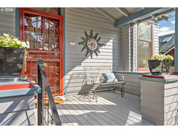 Portland, OR 97215,532 SE 69TH AVE