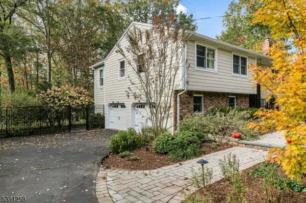 36 Debra Ln, Bernards Twp., NJ 07920