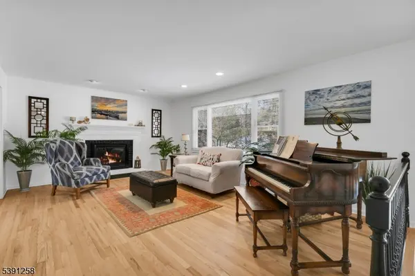 36 Debra Ln, Bernards Twp., NJ 07920