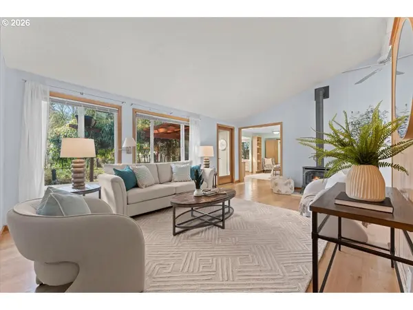 6786 ROCHESTER ST, Salem, OR 97305