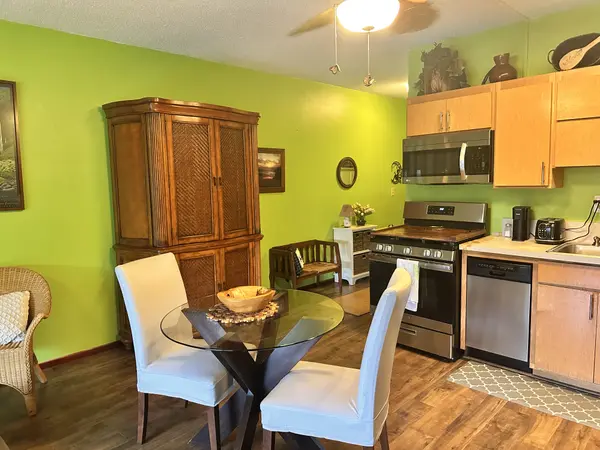 355 KALANIANAOLE ST #315, Hilo, HI 96720