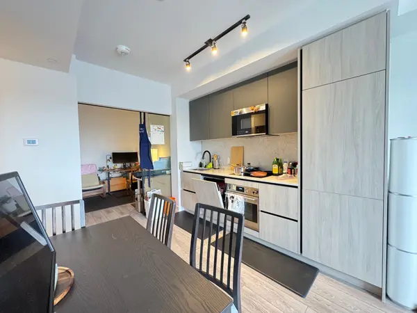 108 Peter ST #3301, Toronto C01, ON M5V 2G7