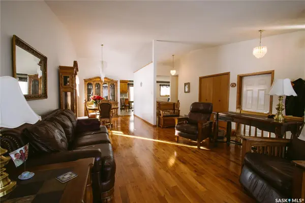 736 Saskatchewan AVENUE, Foam Lake, SK S0A 1A0