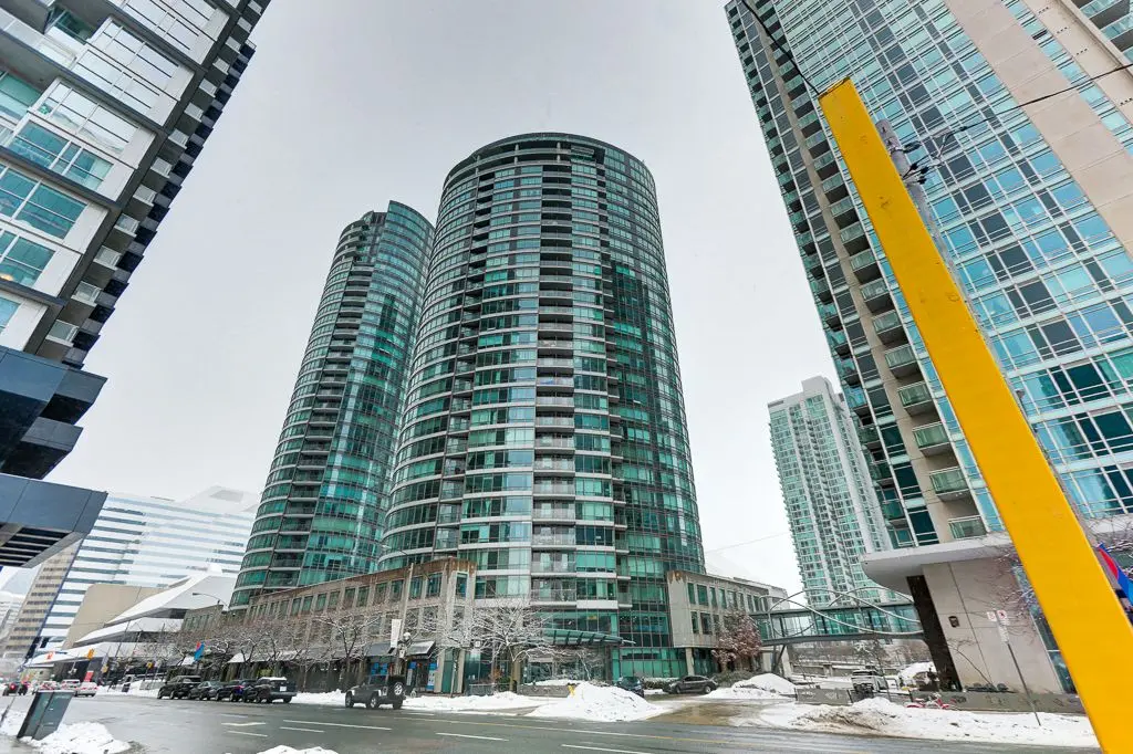 373 Front ST W #2510, Toronto C01, ON M5V 3R7