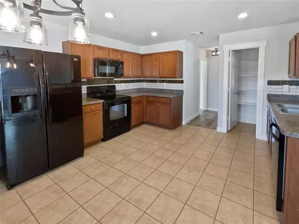 Burleson, TX 76028,1375 Emily Court