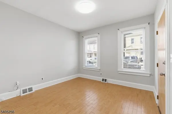 282 N 4Th St, Paterson City, NJ 07522