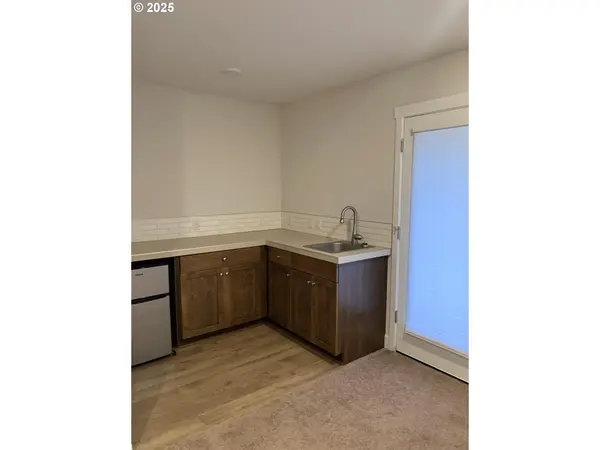 13020 SW LARKWOOD PL, Tigard, OR 97224