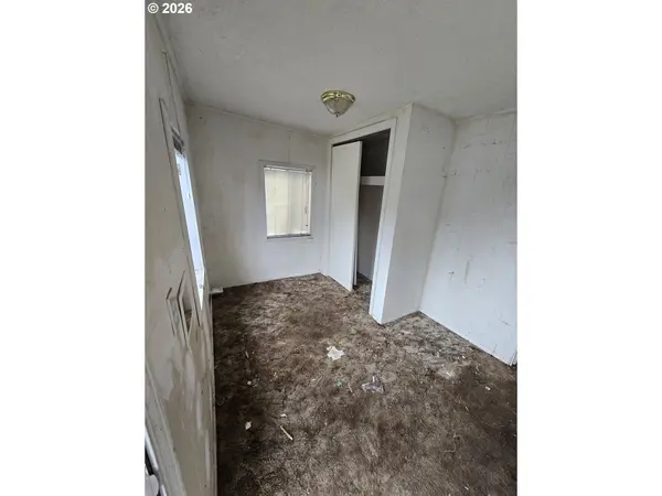 423 LONG AVE, Kelso, WA 98626