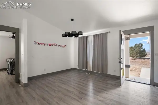 1088 N Thorpe DR, Pueblo, CO 81007