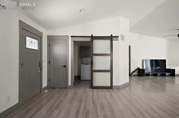 1088 N Thorpe DR, Pueblo, CO 81007