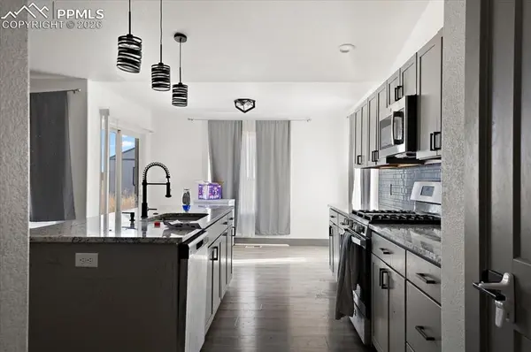 1088 N Thorpe DR, Pueblo, CO 81007