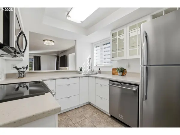 11683 SW BOONES BEND DR, Beaverton, OR 97008