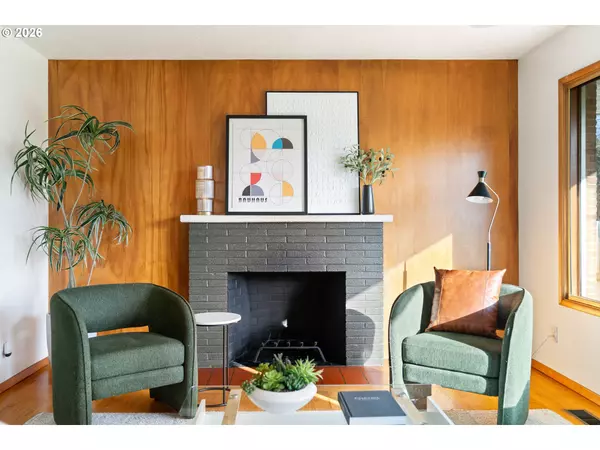 Milwaukie, OR 97222,6725 SE CATALINA LN