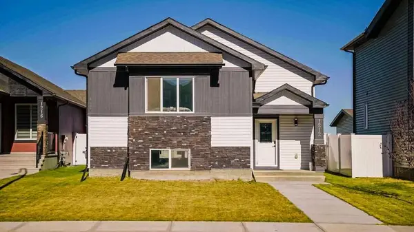 1212 Iron Landing WAY, Crossfield, AB T0M0S0