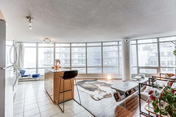 373 Front ST W #2510, Toronto C01, ON M5V 3R7