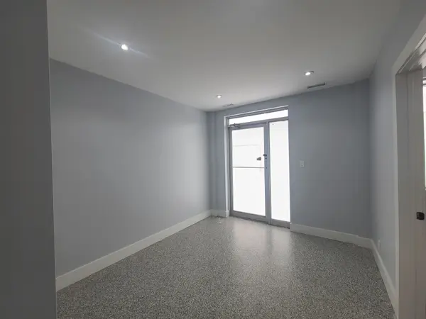 1885 Clements RD #279, Pickering, ON L1W 3V4