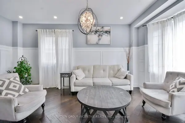 52 Elmbrook DR, Barrie, ON L4N 0Z1