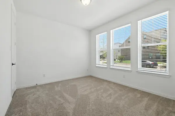 4352 Henderson Avenue, North Richland Hills, TX 76180