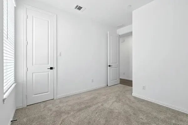 4352 Henderson Avenue, North Richland Hills, TX 76180