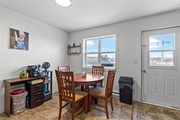 16 Beauford Place, St. John's, NL A1A 5N4