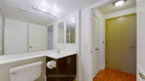 70 Town Centre CT #518, Toronto E09, ON M1P 0B2