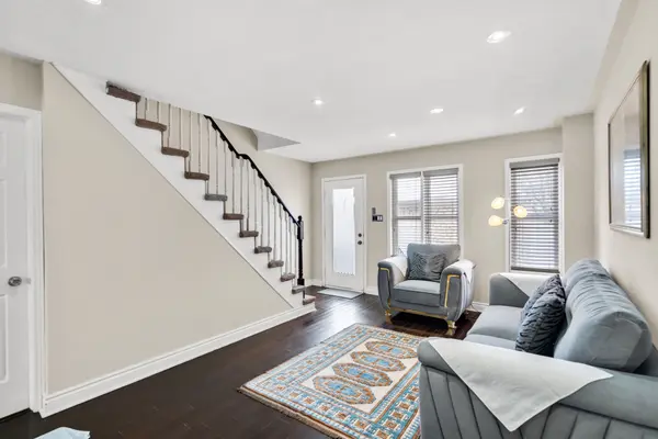 9039 Yonge ST, Richmond Hill, ON L4C 0L2