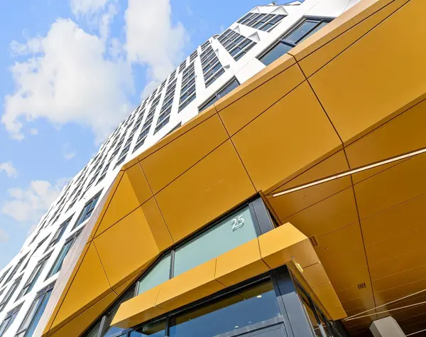 25 Cordova AVE #307, Toronto W08, ON M9A 0E5