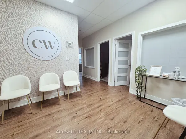 3485 Rebecca ST #213, Oakville, ON L6L 6X9