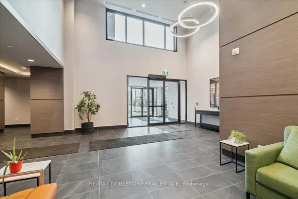 50 Kaitting TRL #516, Oakville, ON L6M 4L9