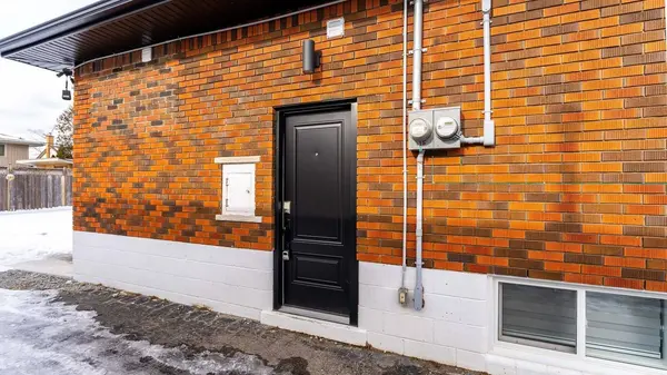 36 Cloke CT #Bsmt, Hamilton, ON L8T 1N5