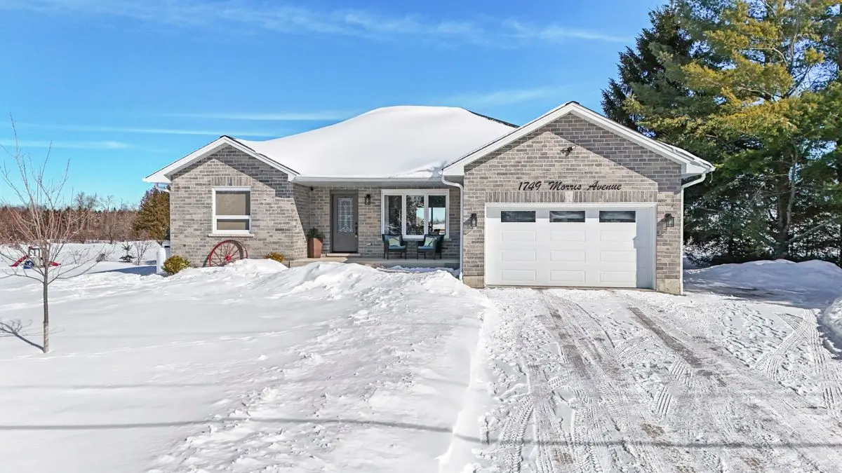 1749 Morris AVE, Selwyn, ON K0L 1T0