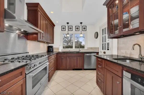 7 Dale Ave, Pequannock Twp., NJ 07444