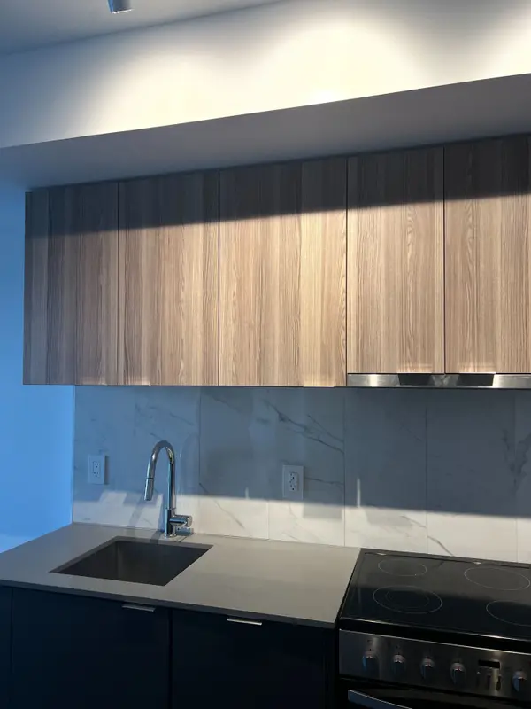 8 Tippett RD S #708, Toronto C06, ON M3H 0E7