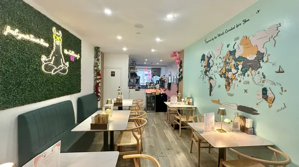 2107 YONGE ST, Toronto C03, ON M4S 2A4