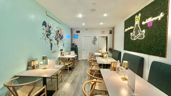 2107 YONGE ST, Toronto C03, ON M4S 2A4