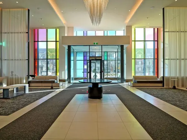 12 Gandhi LN #2215, Markham, ON L3T 0G8