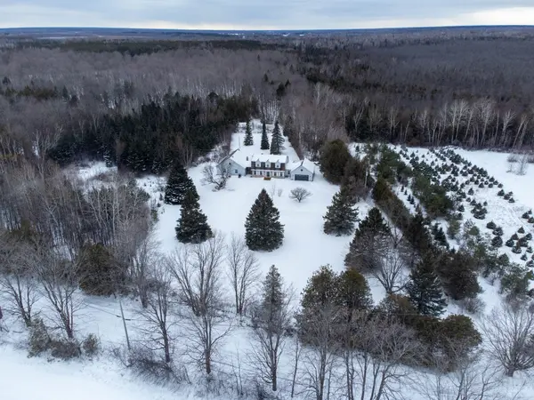 910 Bolton RD, North Grenville, ON K0G 1N0