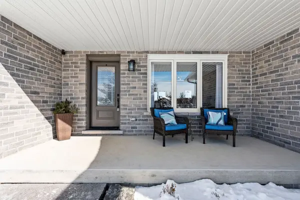 1749 Morris AVE, Selwyn, ON K0L 1T0