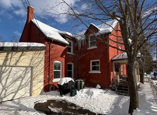 197-199-201 Mary ST, Pembroke, ON K8A 5V7