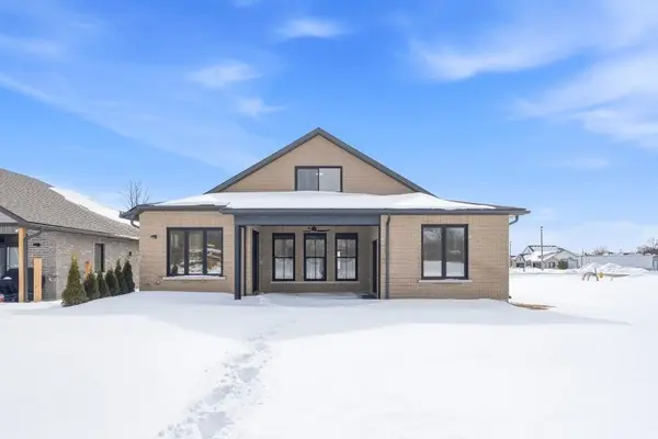 52 Beacon DR, Brighton, ON K0K 1H0