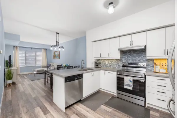 9973 Keele ST #202, Vaughan, ON L6A 3Y5