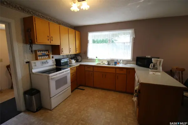614 Front STREET, Eastend, SK S0N 0T0