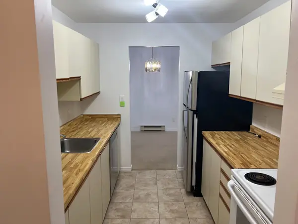 1100 Millwood AVE #110, Brockville, ON K6V 6Z3