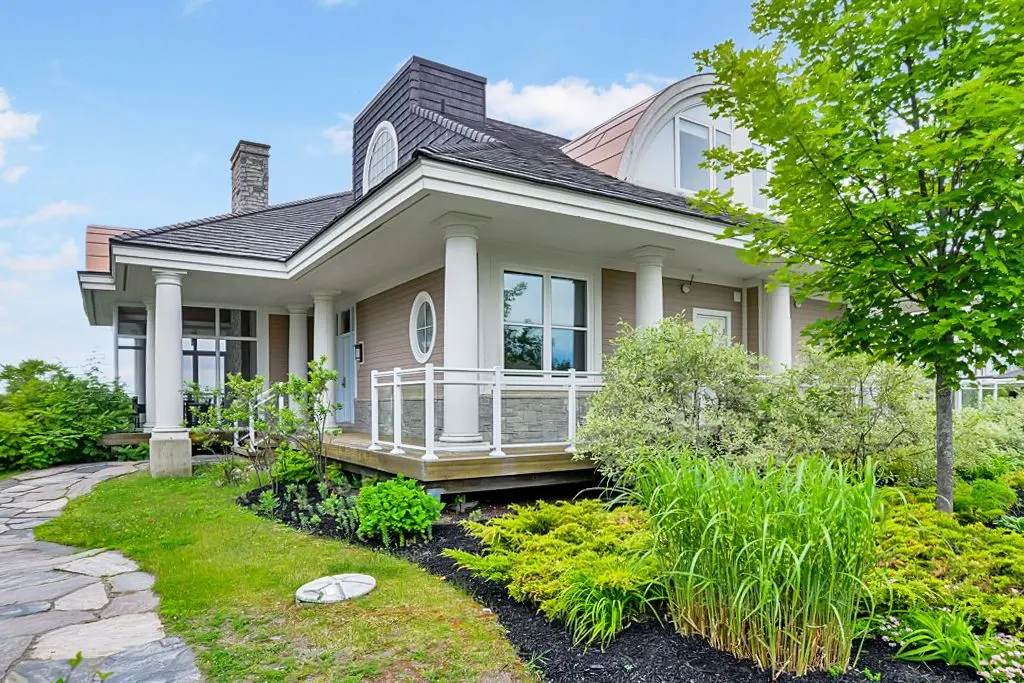 1869 MUSKOKA ROAD 118 N/A W #T202 (C1), Muskoka Lakes, ON P1L 1W8