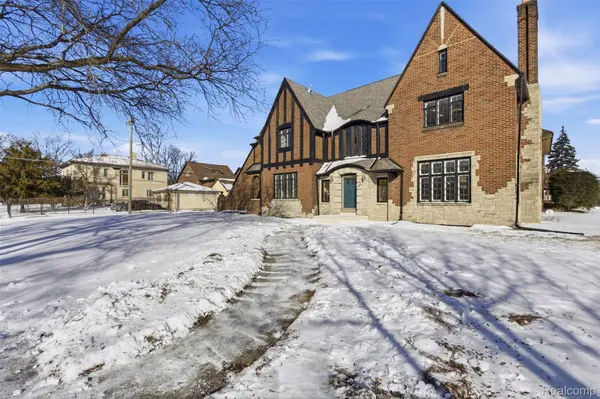 9500 La Salle BLVD, Detroit, MI 48206