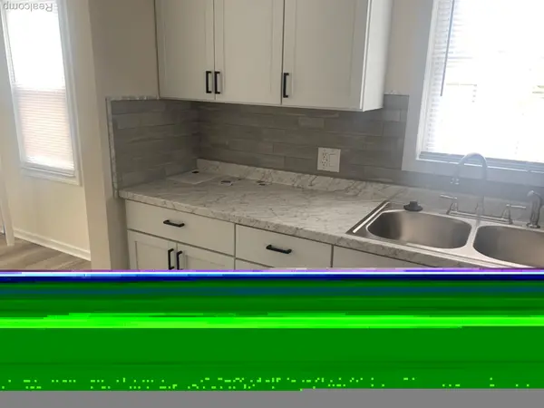 6533 Cloverton DR, Waterford Charter Township, MI 48329