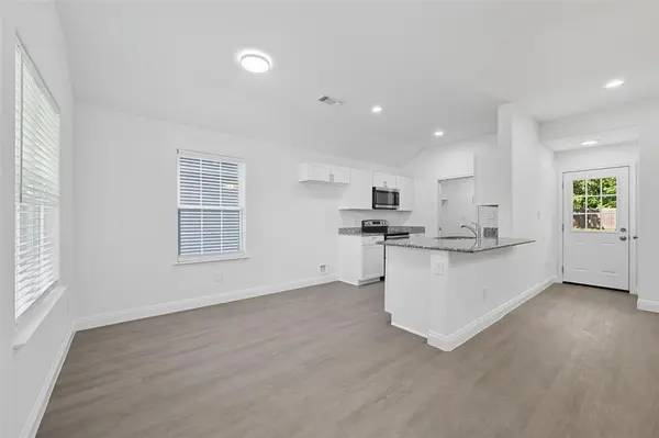 415 W Monterey Street, Denison, TX 75020